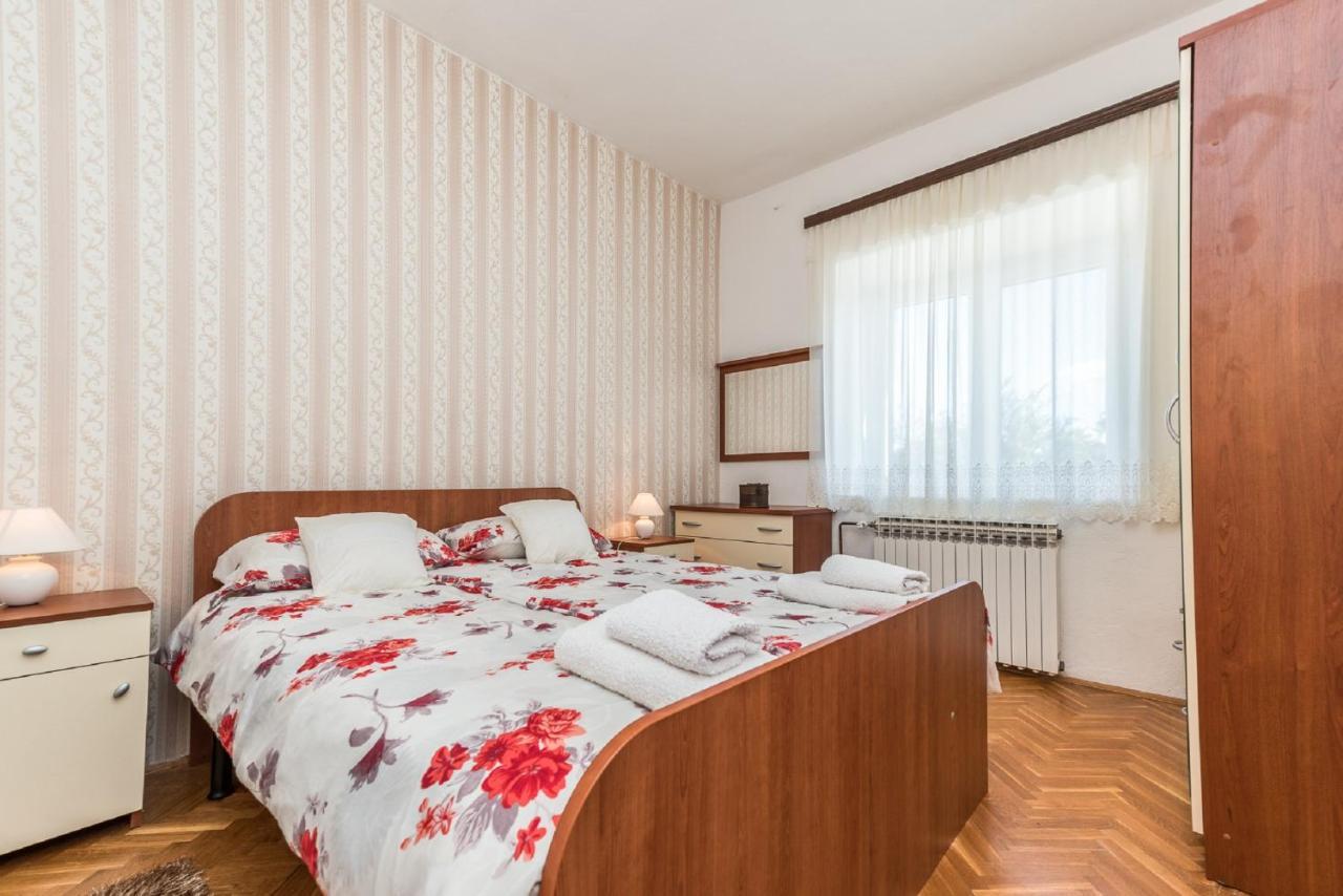 Holiday Home Tower With Private Pool, Sauna And Quads Smilcic Экстерьер фото