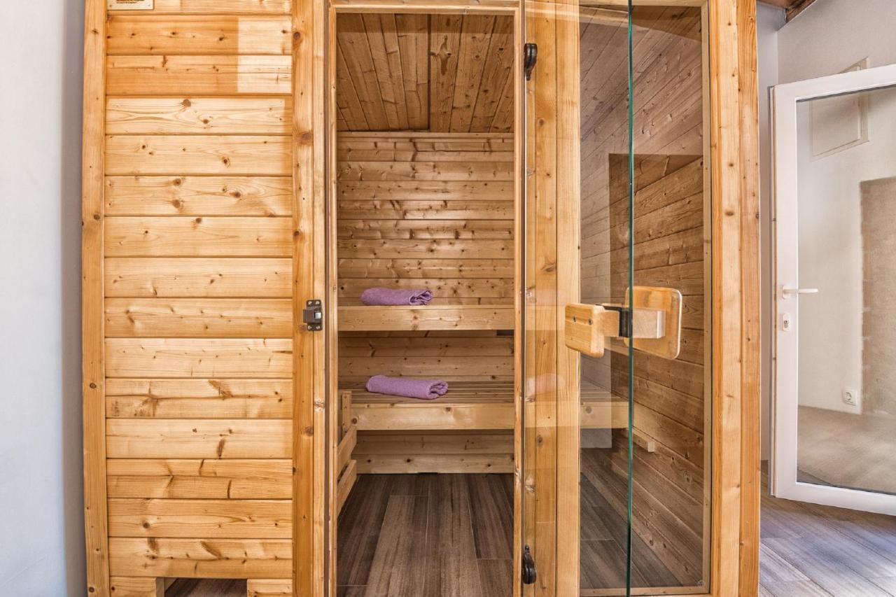 Holiday Home Tower With Private Pool, Sauna And Quads Smilcic Экстерьер фото
